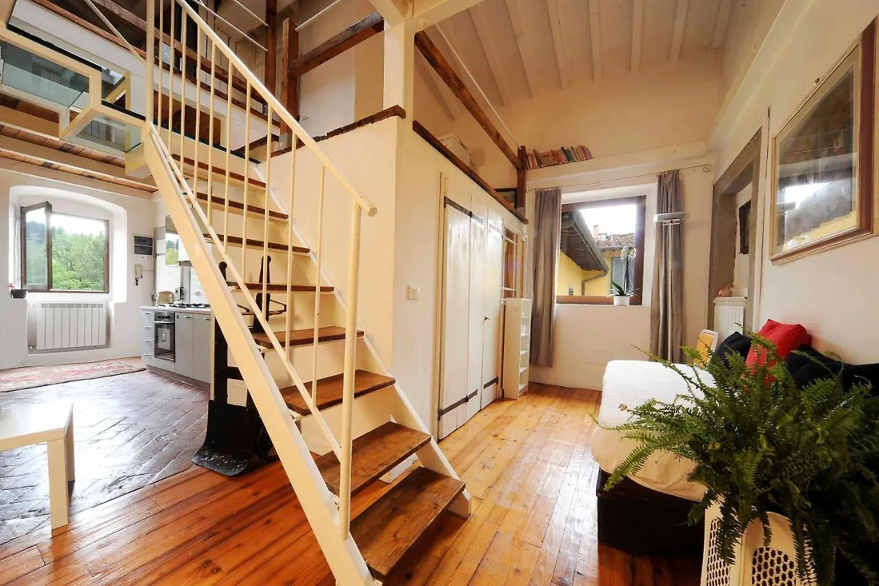 La Casa Dei Legni Parlanti Apartment Florence Italy